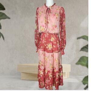 Lovecolette Romantic Boho Prairie
Tie Neck Floral Long Sleeve Dress
Medium NWOT)
